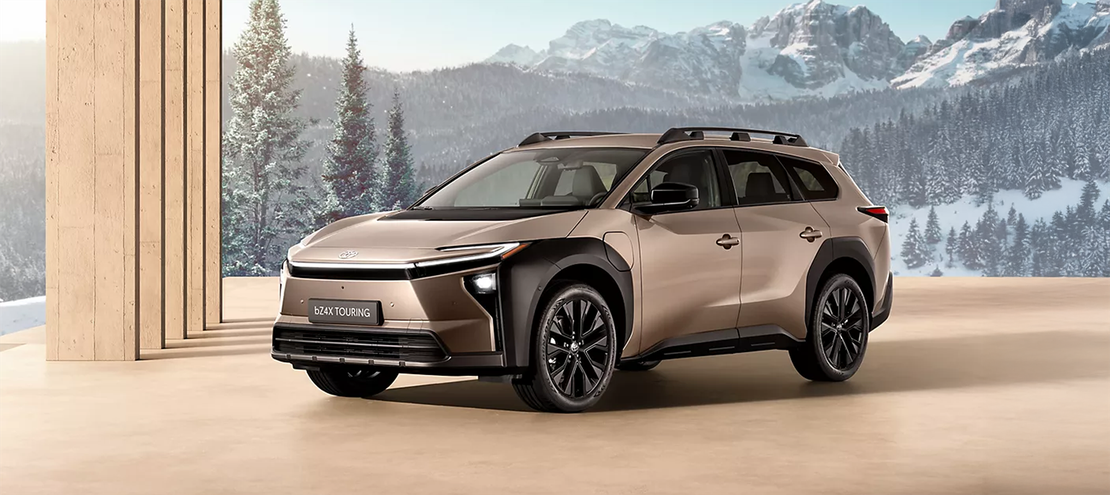 2025_bZ4X+Touring_w_MAIN_04