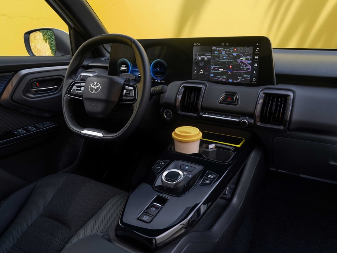 UC2005a_25_WEB-1280x1280